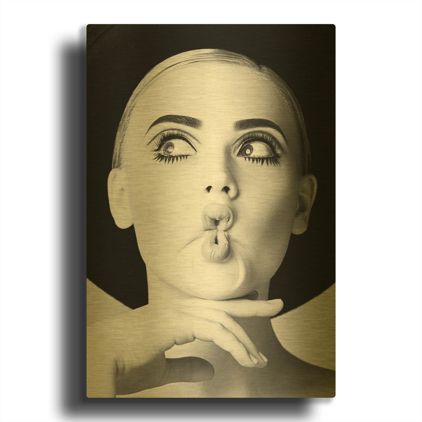'Fish Face Glamour' By Incado Gold Metal Wall Art