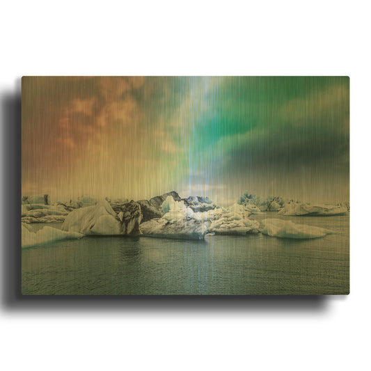 'Northern Lights Aurora Borealis Over Jokulsarlon' By LUXE Gold Metal Wall Art