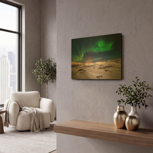'Northern Lights On The Arctic Ocean Shore 2' By LUXE Gold Metal Wall Art