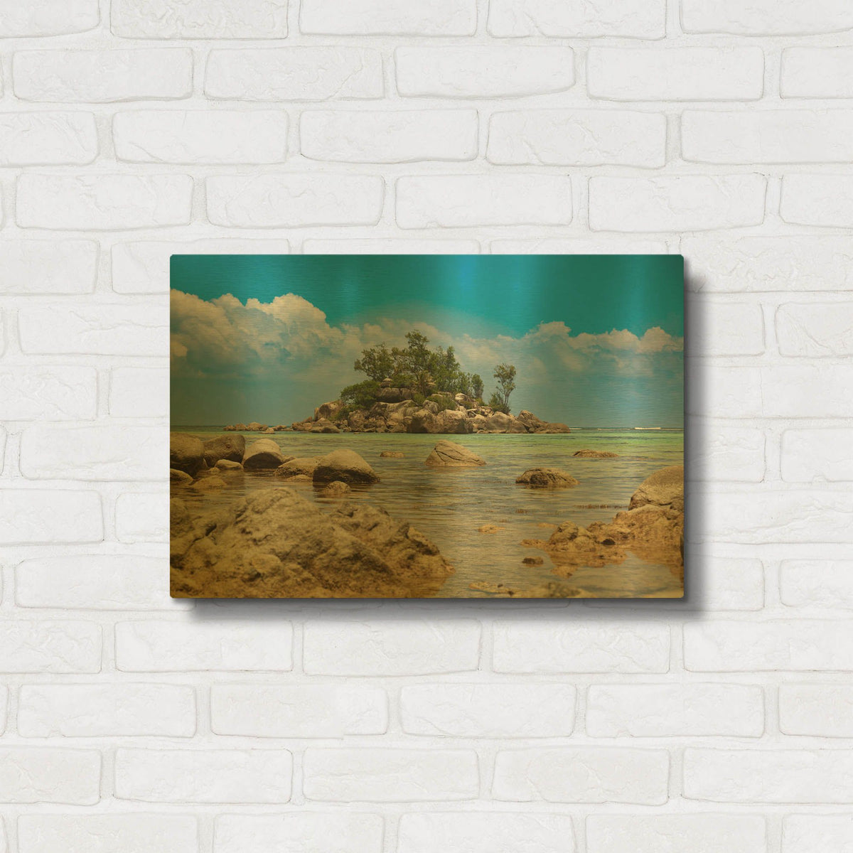 'Seychelles - Mahe 2' By AKG Gold Metal Wall Art