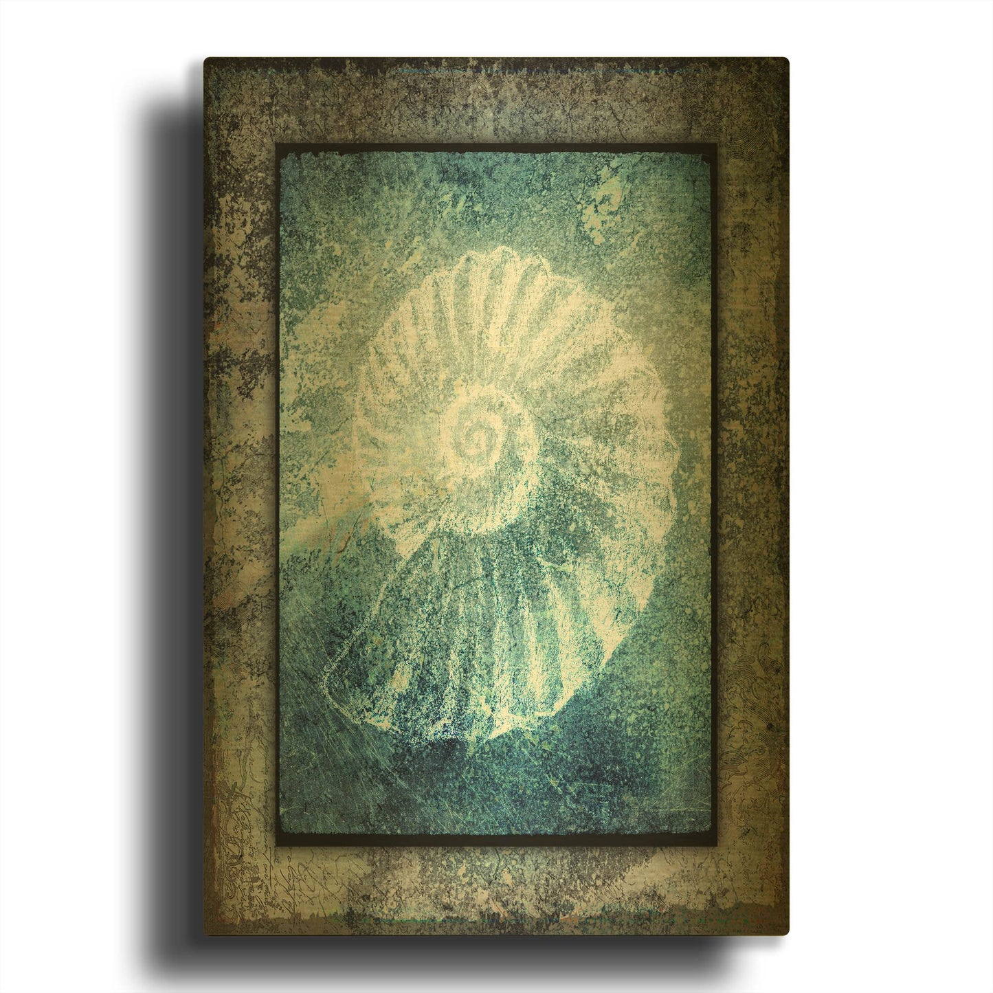'Hello Beach Shell I' By Lightbox Journal Gold Metal Wall Art