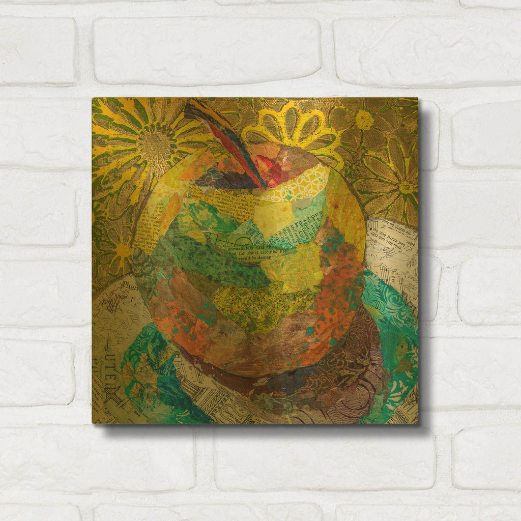 'Granny SMith' By St. Hilaire Elizabeth Gold Metal Wall Art