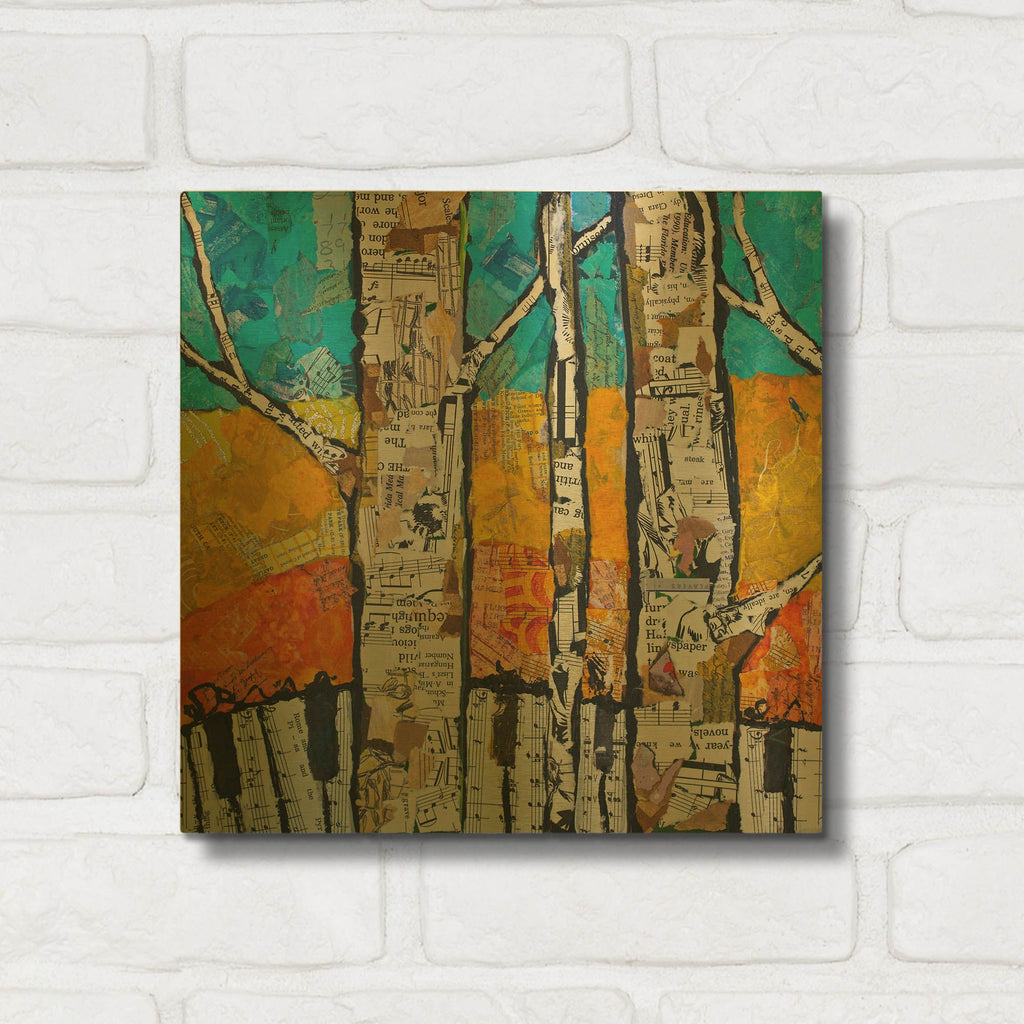 'Wild White 2' By St. Hilaire Elizabeth Gold Metal Wall Art