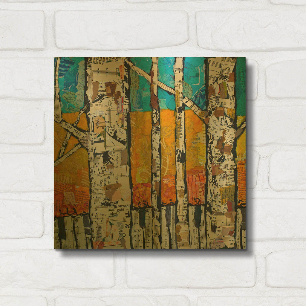 'Wild White 1' By St. Hilaire Elizabeth Gold Metal Wall Art
