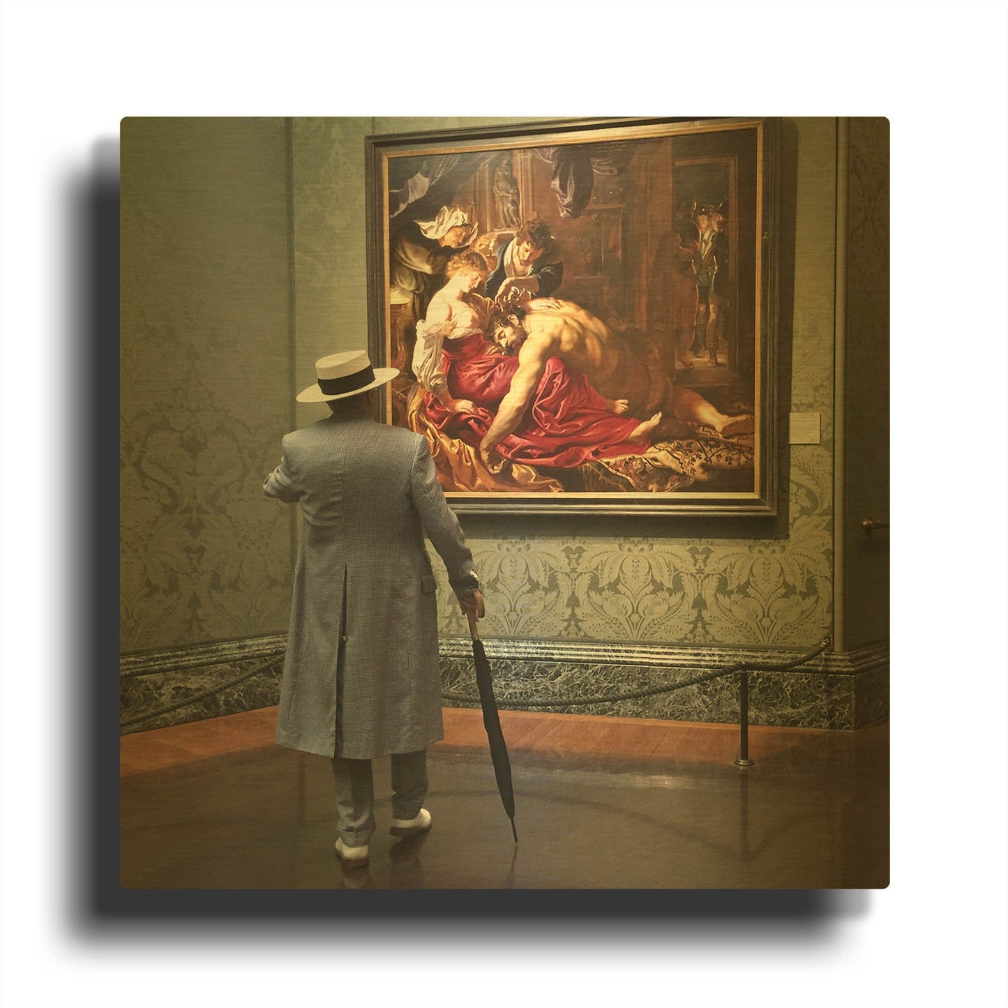'Picture In A Picture' By LUXE Gold Metal Wall Art