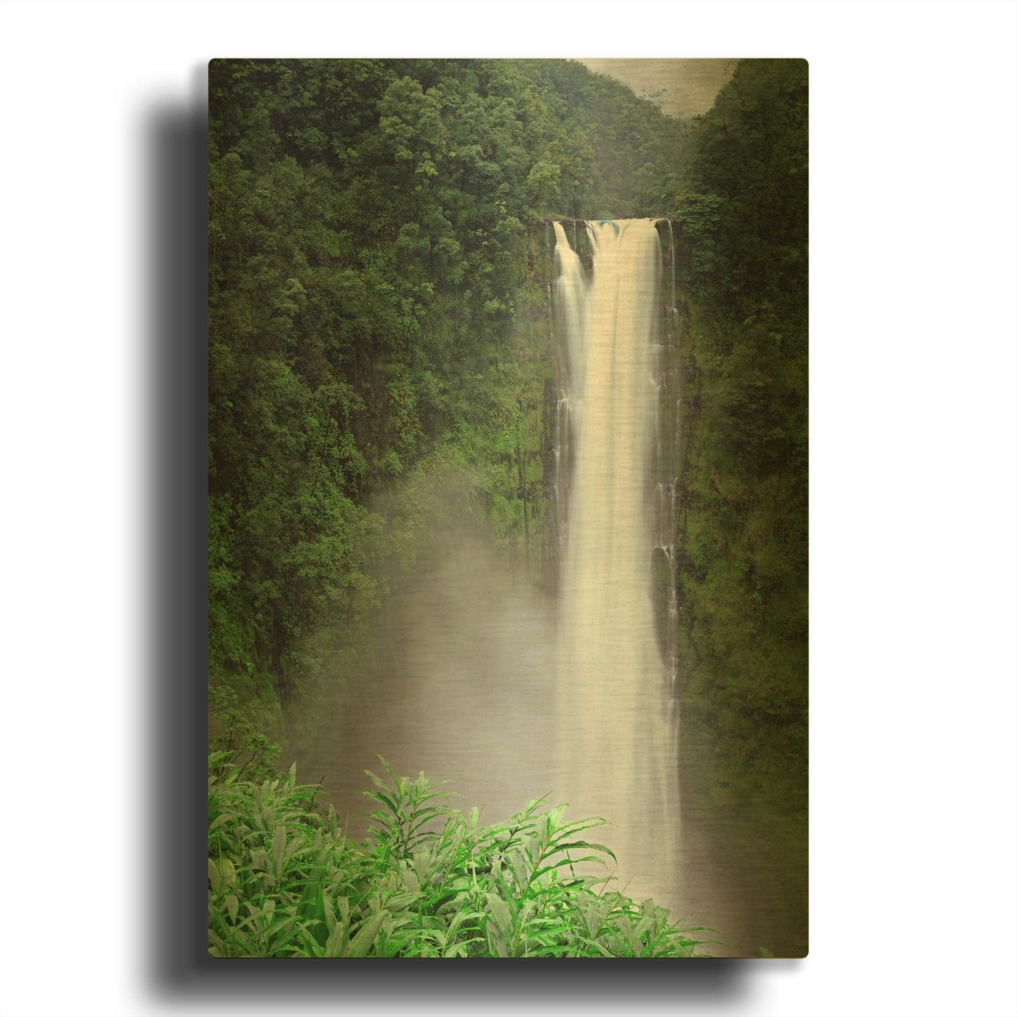 'Hawaii Akaka Vertical' By Mike Jones Gold Metal Wall Art