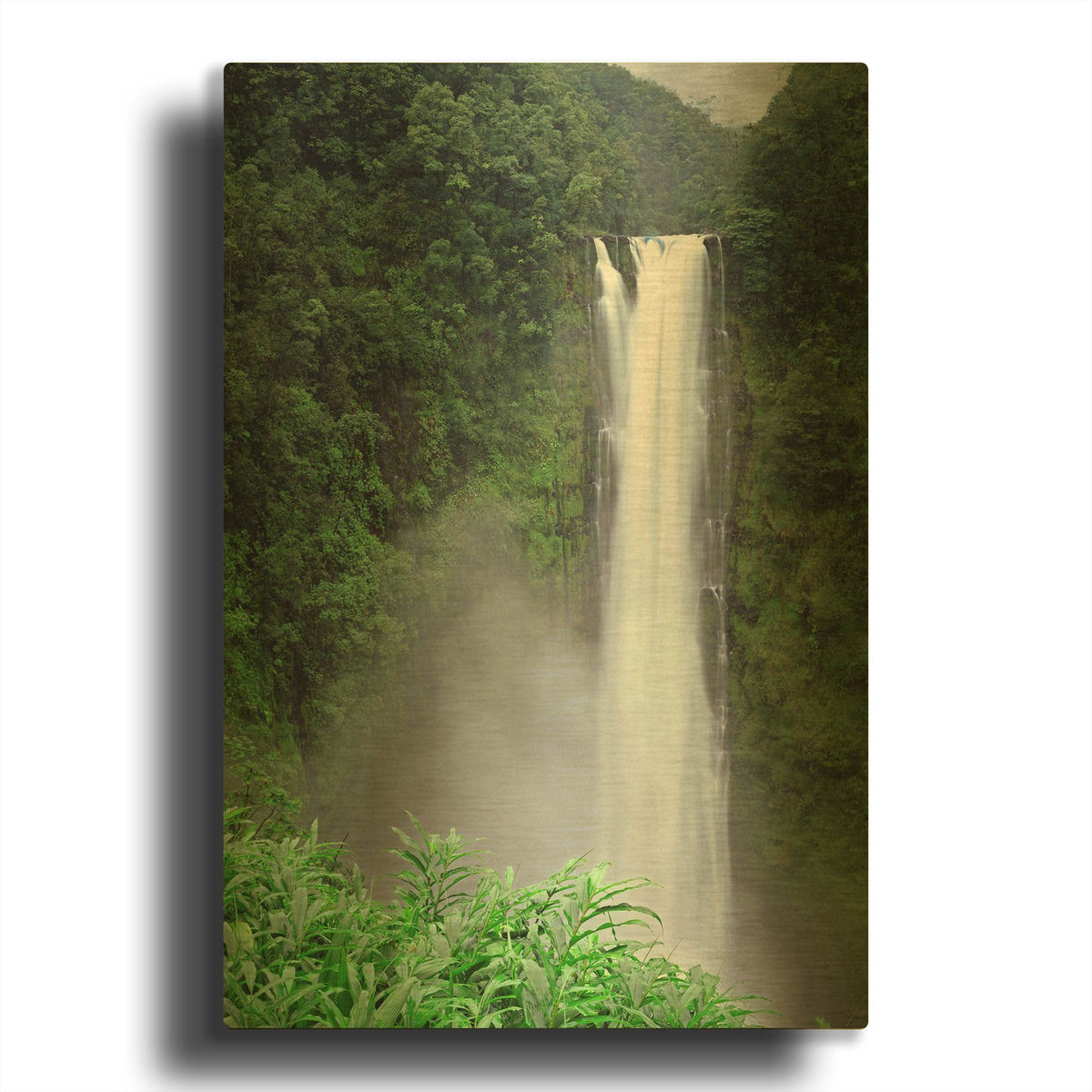 'Hawaii Akaka Vertical' By Mike Jones Gold Metal Wall Art
