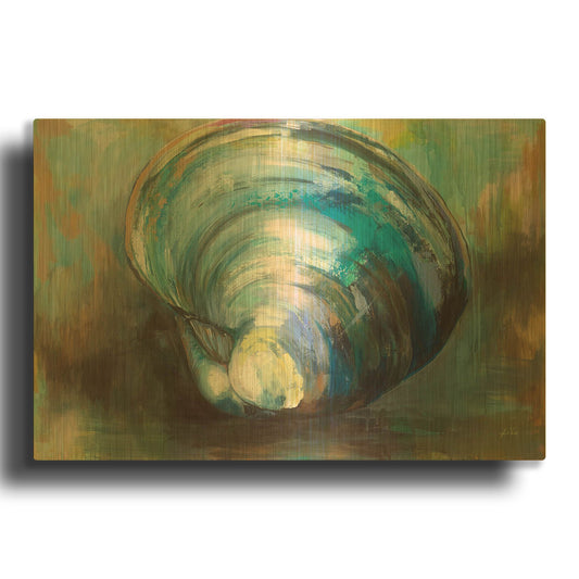 'Solo Quahog' By Jeanette Vertentes Gold Metal Wall Art